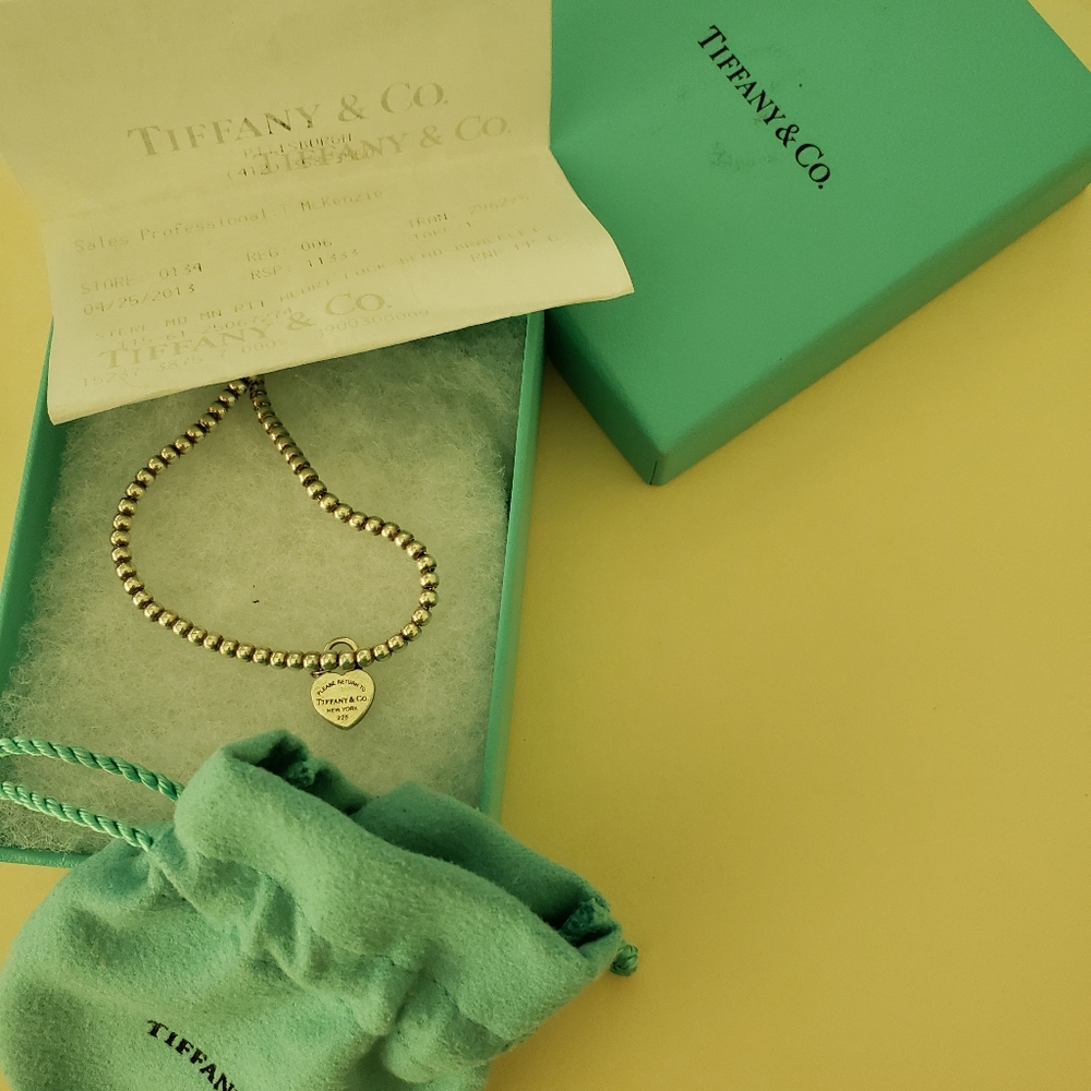 TIFFANY & CO Beaded Bracelet with Heart Charm
